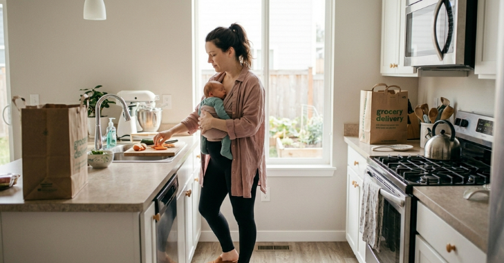 What to Avoid in Your Postpartum Wardrobe?